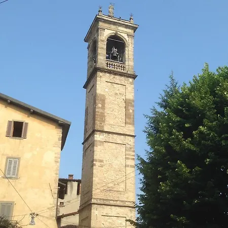شقة Dimora Del Riccio 2 *